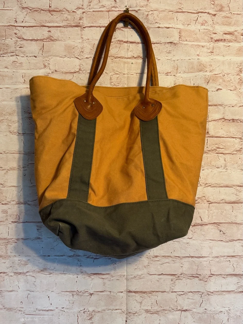 L.L.Bean vintage large canvas tote with leather handles - Picture 1 of 11